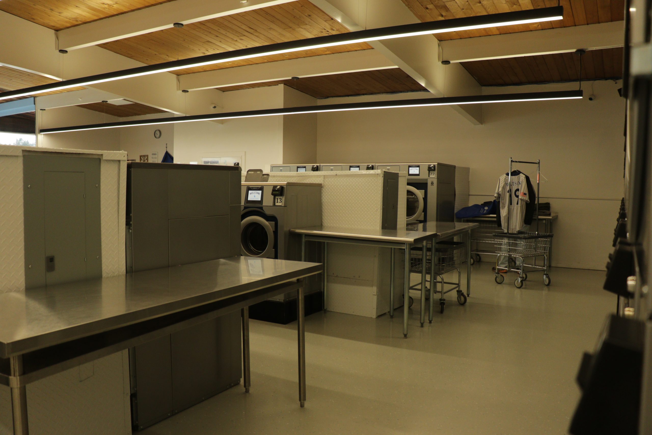 Commercial Laundry Service in Riverview, Seattle, WA